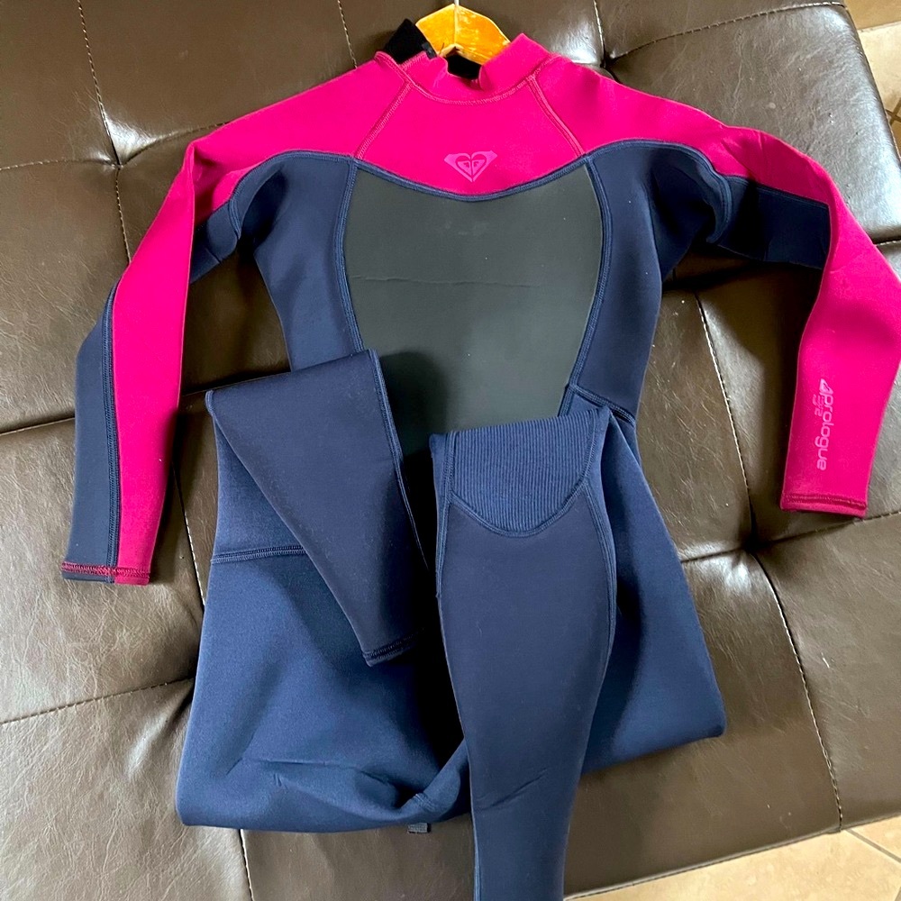 Roxy Prologue wetsuit 3.2mm women’s  size 2